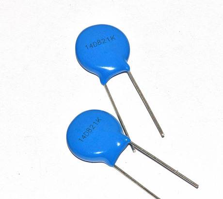 直插压敏电阻561KD14 560V