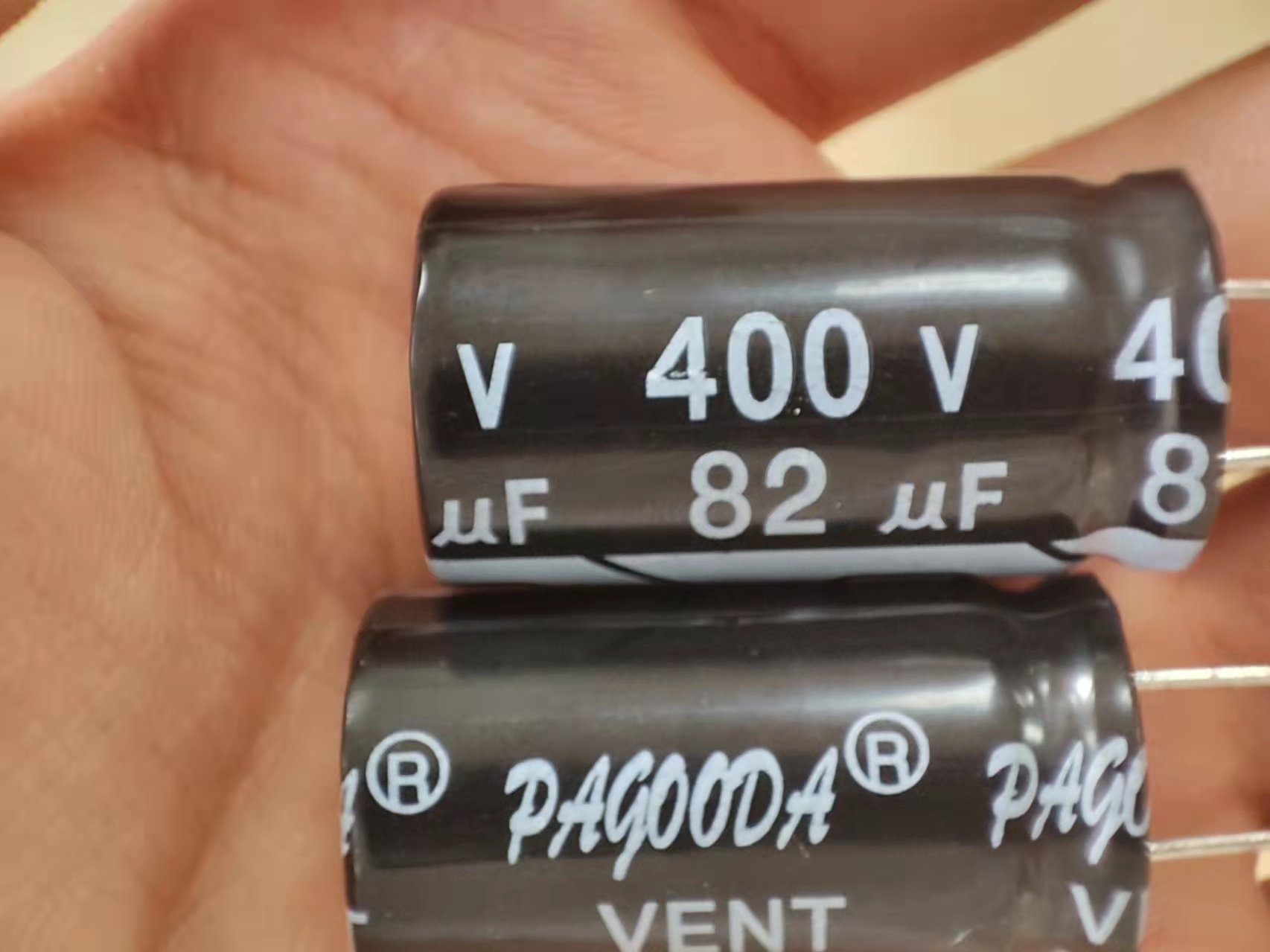直插电解电容1uf 400V