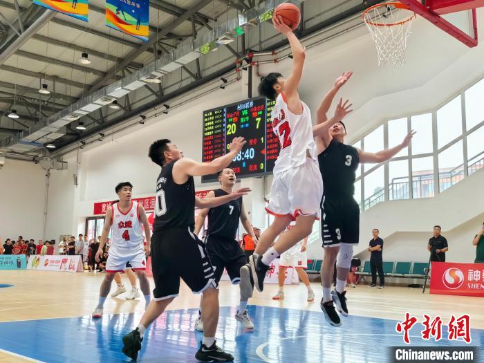 河北宽城首届村BA篮球赛开赛：20支代表队同场竞