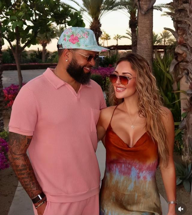 德隆威廉姆斯家庭生活曝光：健身与搏击双栖人